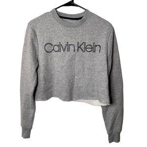 Calvin Klein Cropped Crewneck sweater - size XS